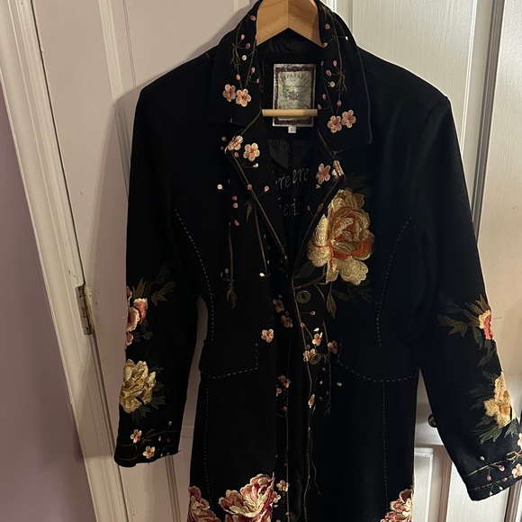 Paparazzi by Biz  Black Embroidered Floral coat - Picture 5 of 15